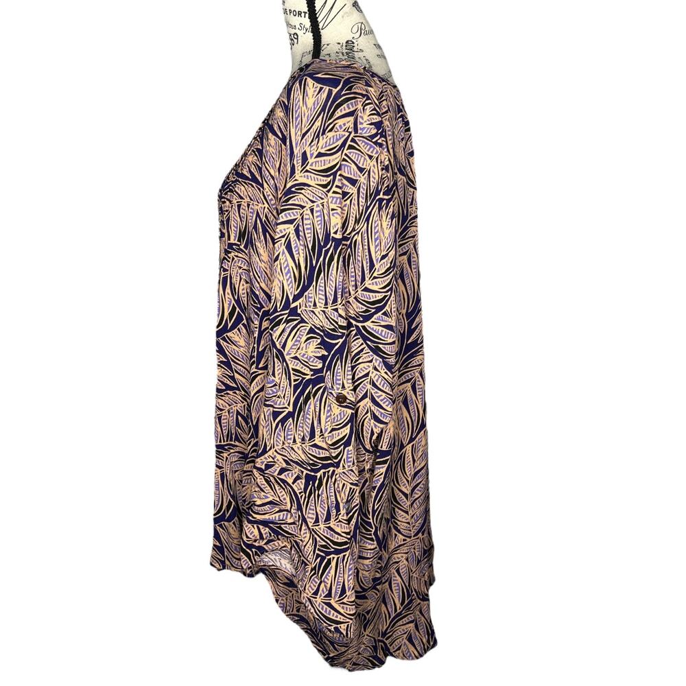 Avenue SIZE 26/28 Leaf Patterned Button Up Top Ol… - image 3